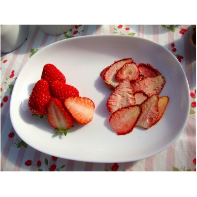 噛めば噛むほどおいしさあふれる。自家製ドライいちご 25g×4袋 計100g