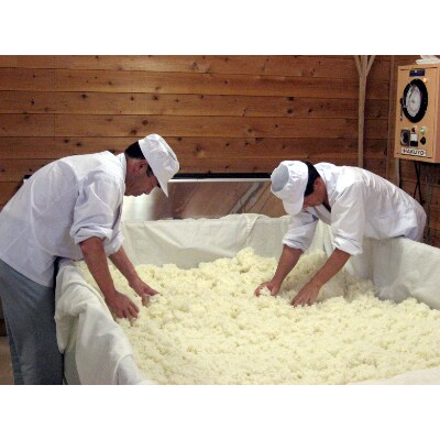 雪の茅舎(ゆきのぼうしゃ)山廃純米吟醸 秘伝山廃 1.8L×2本セット
