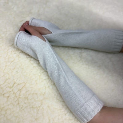 MELTY WOOL アームウォーマー(スノーホワイト)