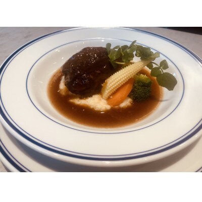 国産牛ほほ肉の赤ワイン煮込み　岡崎八丁味噌風味