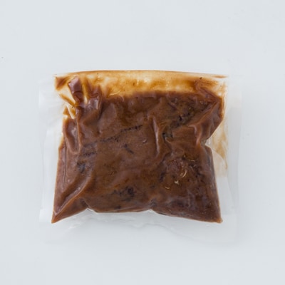 国産牛ほほ肉の赤ワイン煮込み　岡崎八丁味噌風味