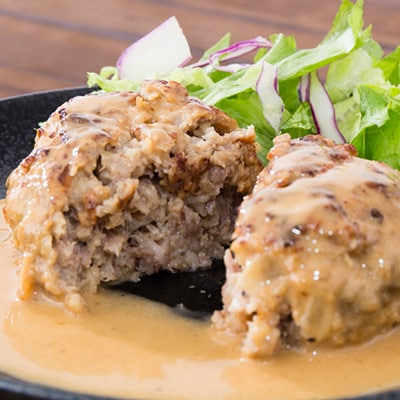 ビーフ100%ハンバーグ&シェフオリジナルソース