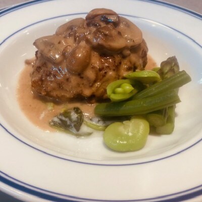 ミヤタ 〜惣菜と牛肉料理〜のハンバーグ・ビーフストロガノフ・国産牛ほほ肉の赤ワイン煮込みセット