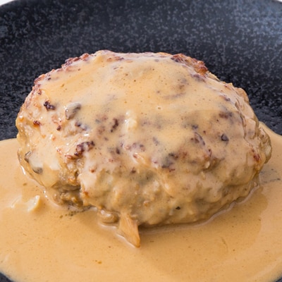 ミヤタ ～惣菜と牛肉料理～のハンバーグ・ビーフストロガノフ・国産牛ほほ肉の赤ワイン煮込みセット