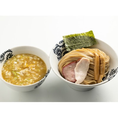 鶏白湯の最高峰を食せ!特級鶏蕎麦龍介「つけ蕎麦+餃子」セット