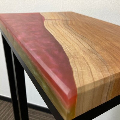 世界に1つだけのウッドレジンサイドテーブル【レッド:ケヤキ】t002