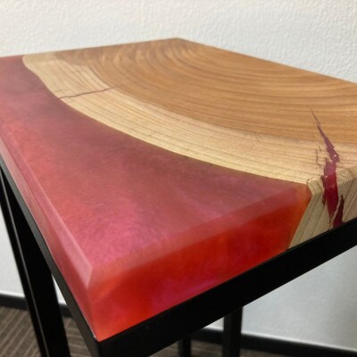 世界に1つだけのウッドレジンサイドテーブル【レッド:ケヤキ】t003