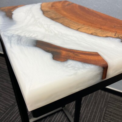 世界に1つだけのウッドレジンサイドテーブル【ホワイト:ケヤキ】t007