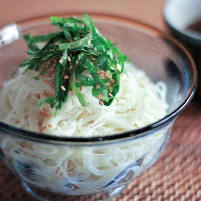 淡路島手延そうめん　御陵糸　2.25kg・だしの素　トムソン箱入り