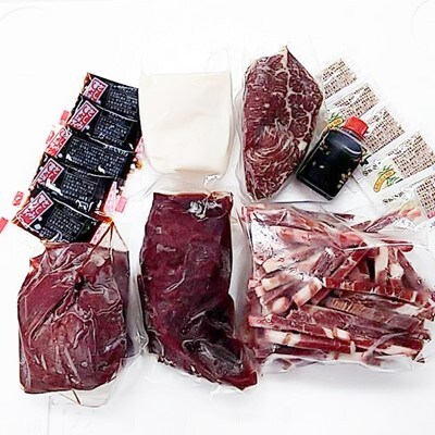 馬刺しの4種盛り【霜降り50g　上赤身200g　コウネ50g　ユッケ100g】