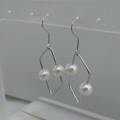 伊勢志摩あこや本真珠ピアス・レクタングル(横)R 20-26