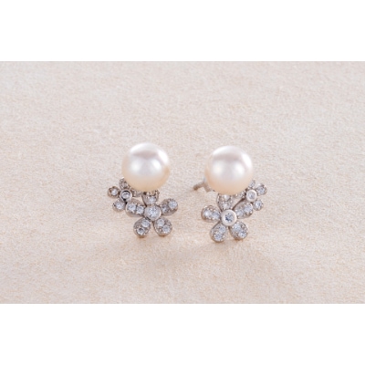 アコヤ真珠ピアス　25-03