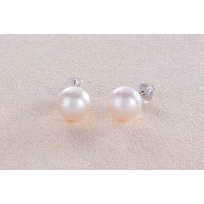 アコヤ真珠ピアス (約8.5-8.75mm)90-01
