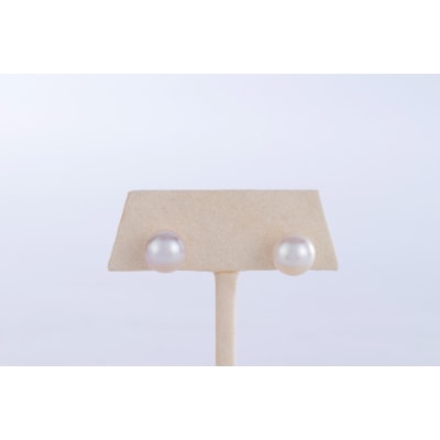 アコヤ真珠ピアス (約8.5-8.75mm)90-01