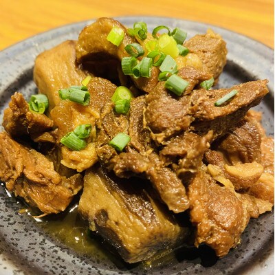 馬肉ブロック肉(モモ・ロース・肩ロース)切り落とし【約1.8kg】
