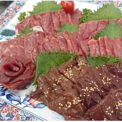 馬刺し約650g&馬レバー約100gセット(菊池市)