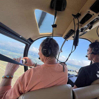 阿蘇ヘリコプター遊覧2大火山(阿蘇山・桜島上空) 遊覧プラン(1～4名様 約140分)