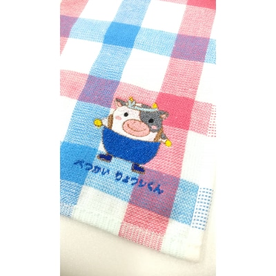 べつかいりょウシくん　刺繍ハンカチ