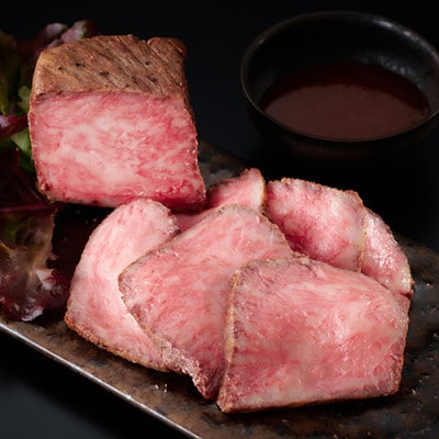 炭火焼肉にくたらし　熊本県産黒毛和牛のとろ生ローストビーフ200g(専用タレ付)