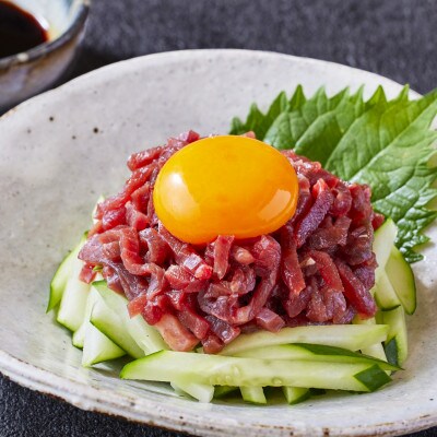 国産　馬刺しユッケ　450g(50g×9食)　特製たれ付(合志市)