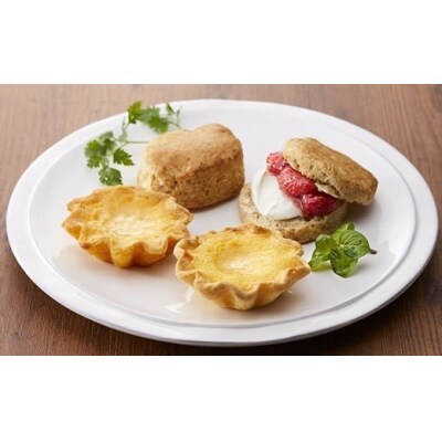 あすなろホーム特製 たかたのゆめプリンタルトとスコーンセット