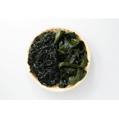 塩蔵わかめ 塩蔵こんぶ セット 300g×各1袋 海藻 海産物 魚介類 料理 味噌汁 サラダ 煮物