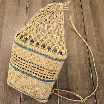 「すかり」のショルダーバッグ　草から作る秩父地方の伝統工芸品　一品もの