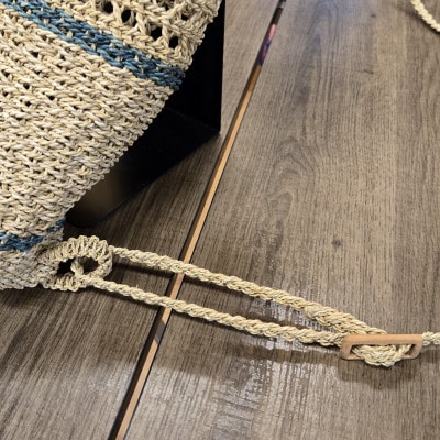 「すかり」のショルダーバッグ　草から作る秩父地方の伝統工芸品　一品もの