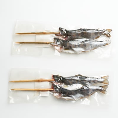 黄金いくらと串ヤマメのセット