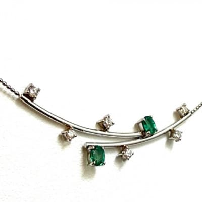 Pt850 エメラルド ダイヤモンド ネックレス(カーブタイプ)