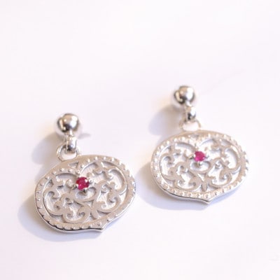 【Do_goods】 古墳時代の造形美　『心葉形杏葉』ルビー ピアス 659-873-R