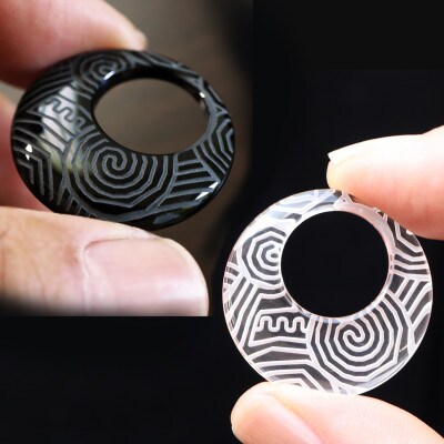 【Do_goods】縄文土器の文様を刻む 水晶とオニキス アミュレット 659-990