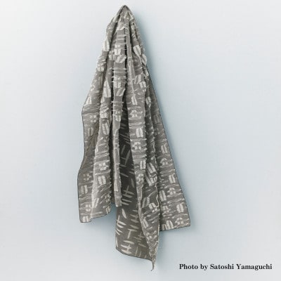 TSUGUO　納屋柄ストール　黒