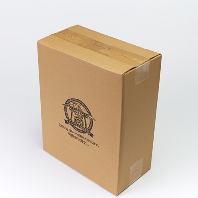 「甲州韮崎ウイスキーゴールド」と「富士山麦焼酎」の2本セット