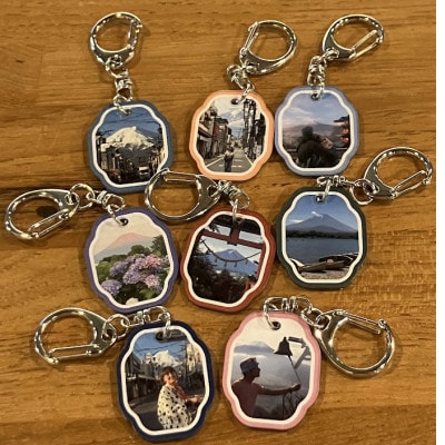 課題解決型地域活性化富士山オリジナルアイテム 缶バッジ8個・スタンド1個・キーホルダー1個