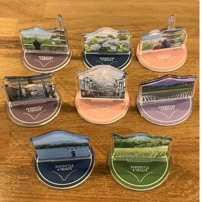 課題解決型地域活性化富士山オリジナルアイテム 缶バッジ8個・スタンド6個・キーホルダー6個