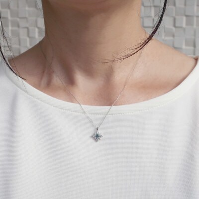 【さとふる限定】プラチナ　ロンドンブルートパーズを使ったかわいらしいペンダントです。PNI251PT