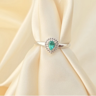 【さとふる限定】【エメラルドハンター清水雅弘監修】 Pt900 PSエメラルドリング　12号