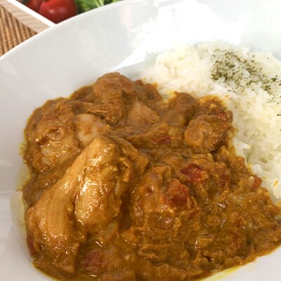 お肉がとろけるまでじっくり煮込む チーズチキンカレー&ケバブチキンカレー6食セット(白浜紬カフェ)