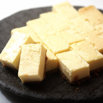 【3回定期便】チーズケーキ「胡桃の醍醐味」15個|御菓子処花岡