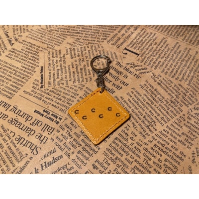 左馬キーホルダー