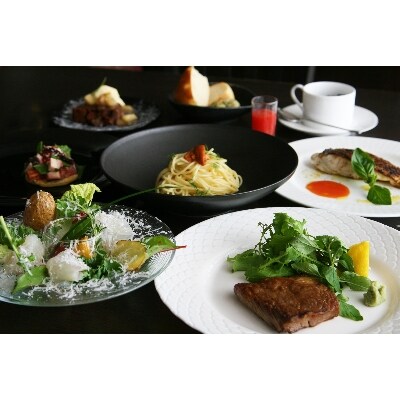 ホテルペア宿泊券(1泊2食付き)