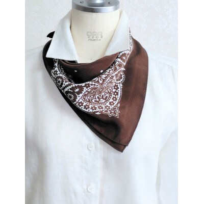 浜ちりめんシルク100%の洗濯機でも洗えるシルクスカーフ(53×53)Brown-ペイズリー柄