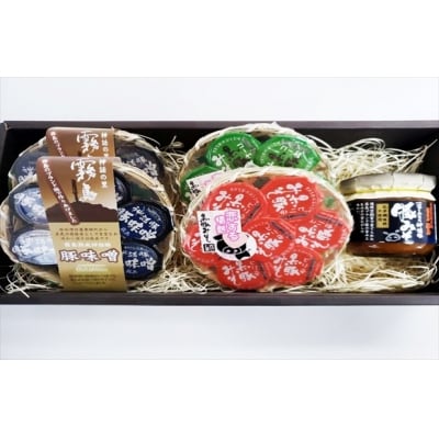 「霧島熟成神話豚」の豚みそ3種詰め合わせセット!【富士食品】 A-139