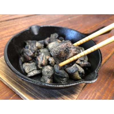 鹿児島県ブランド地鶏「黒さつま鶏」の炭火焼きセット!(専用箱)【ウイングス】　A8-010