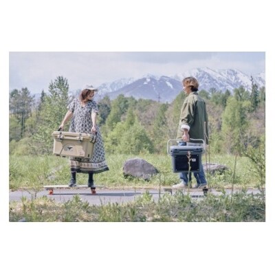 HAKUBA VALLEY OTARIオリジナルクーラーボックス26Quart【チャコールグレー】