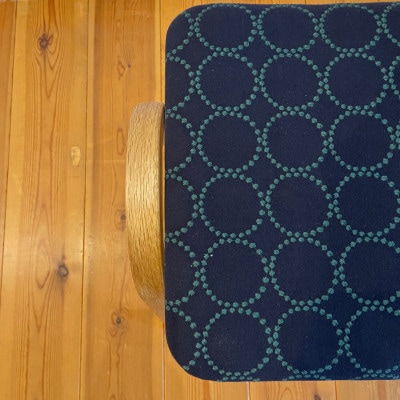 ラビーダオリジナルスツール　ブルーベリー(濃紫系)/ナラ材