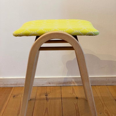 ラ・ビーダオリジナルスツール　なのはな(黄色系)/ビーチ材
