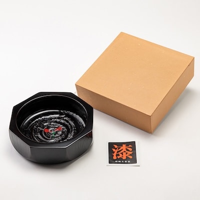 【香川漆器】18cmカット鉢　黒塗花