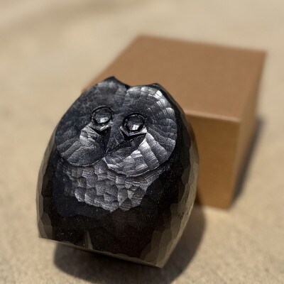 【香川漆器】手彫ペーパーウエイト　ふくろう